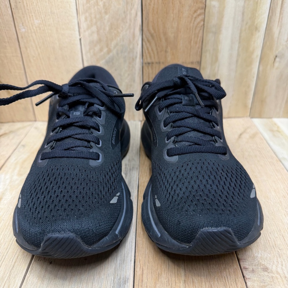 Brooks Women's Ghost 15 Running Shoes Black Size 6.5 Wide - Picture 2 of 10